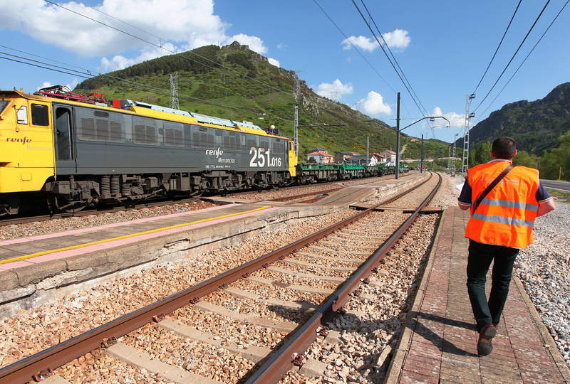 España: León pide un corredor ferroviario para mercancías desde Galicia a Francia