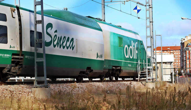 España: El Séneca examina la vía para que el AVE llegue a León a 300 por hora