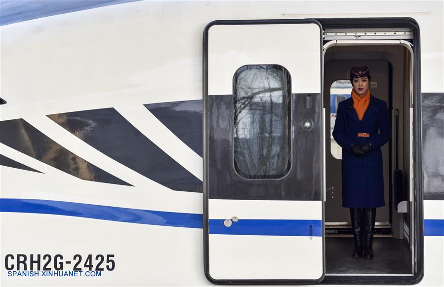 China: Sección de Xinjiang del ferrocarril de alta velocidad ha transportado a más de 7.56 millones de pasajeros en los primeros dos años de su operación