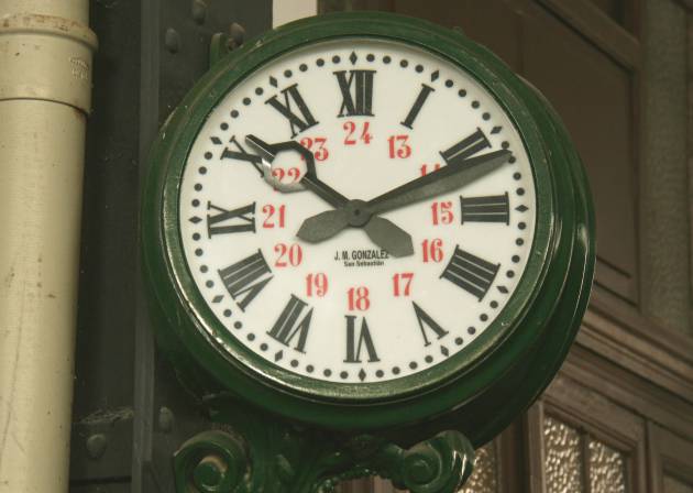 España: No siempre fue la misma hora en Barcelona y en Madrid: cómo los trenes unificaron los horarios