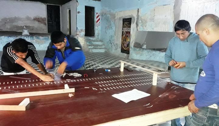 Preparan a 32 jóvenes para trabajar en el ferrocarril