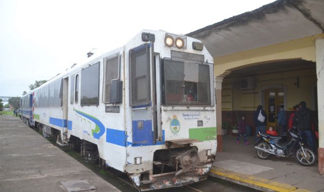 El tren de pasajeros, un transporte imprescindible de alto contenido social