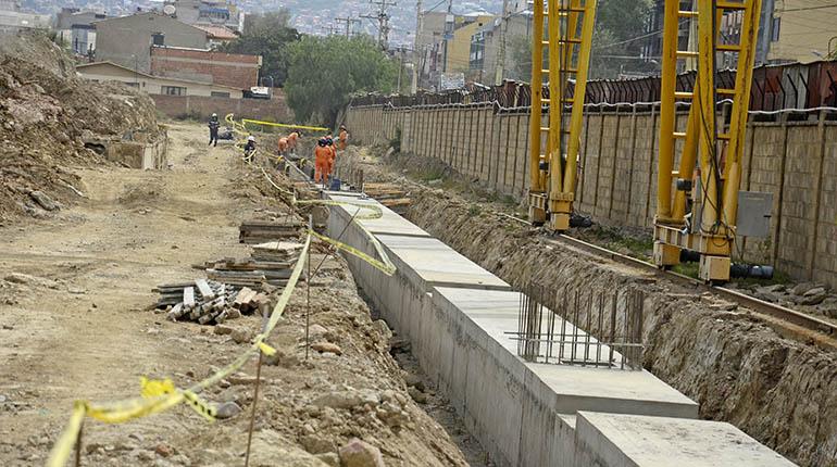 Bolivia: Instalarán hormigón base para vía férrea de tren desde la próxima semana
