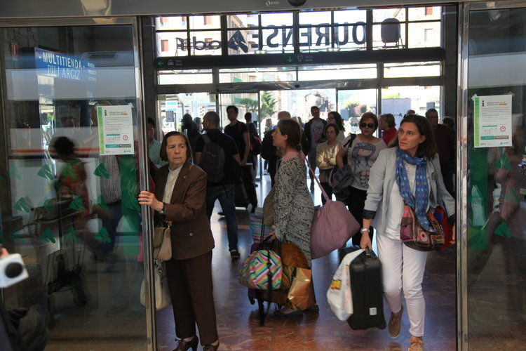 España: La estación de tren casi triplica el número de viajeros de 2011