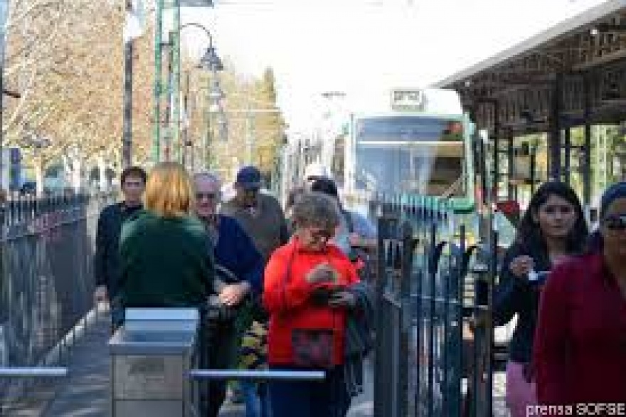 Jubilados bonaerenses tendrán 40% de descuento en pasajes de tren