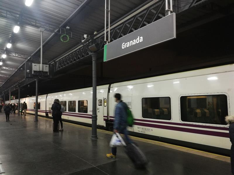 España: El Talgo Granada-Madrid registra 2.300 viajeros en los primeros 15 días de servicio