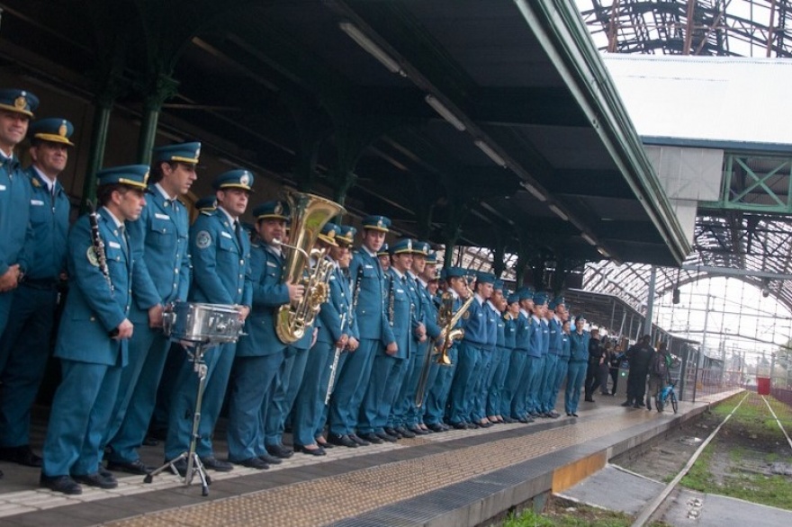 Algo distinto: música a todo vapor en la Estación de Trenes para los pasajeros