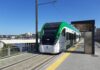 El Trambahía refuerza su servicio con ocho trenes especiales con motivo de la Feria de Chiclana