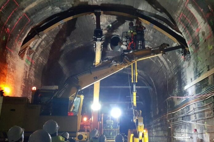 ADIF cierra el túnel de Rubí desde el 14 de marzo durante siete semanas para reforzar su estructura ante el agravamiento de las deformaciones detectadas.