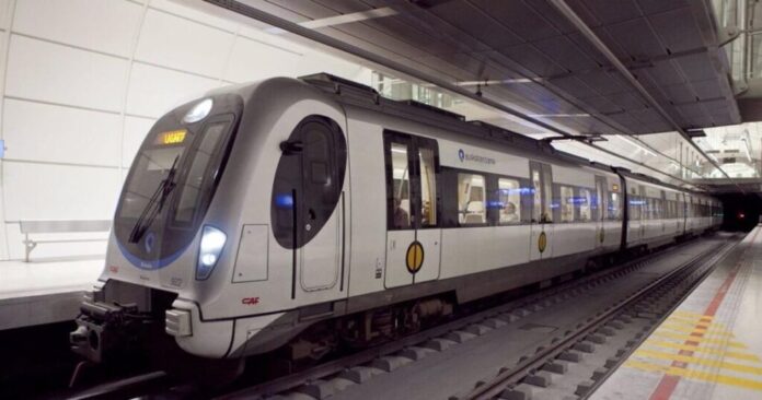 Euskotren pone en marcha su horario de verano con más servicios hacia zonas costeras y ajustes en conexiones tren-bus.