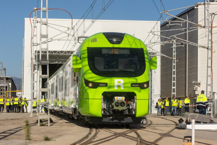 FGC abrió la selección de 42 maquinistas para la futura línea R-Aeroport, que conectará Barcelona con el aeropuerto en poco más de 20 minutos.