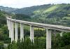 ADIF AV actualizó su marco para emisiones de bonos verdes y financiación sostenible ADIF AV renovó su Marco de Financiación Verde, incorporó criterios europeos y mantiene su programa de bonos verdes para infraestructuras ferroviarias.