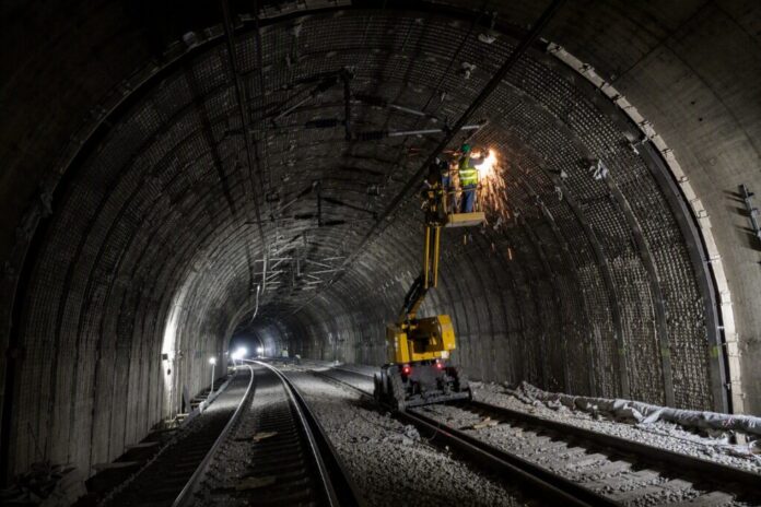 ADIF invertirá 20,8 millones de euros en la mejora estructural del túnel ferroviario de Rubí, utilizado por Rodalies y trenes de mercancías.