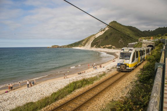 España: Fomento destina 2,3 millones a la conservación de las vías de Feve en Asturias y Galicia