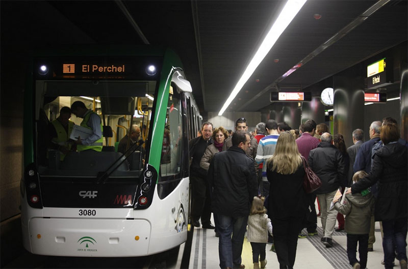 España: Los metros de Málaga y Sevilla lideran el aumento de viajeros en 2016