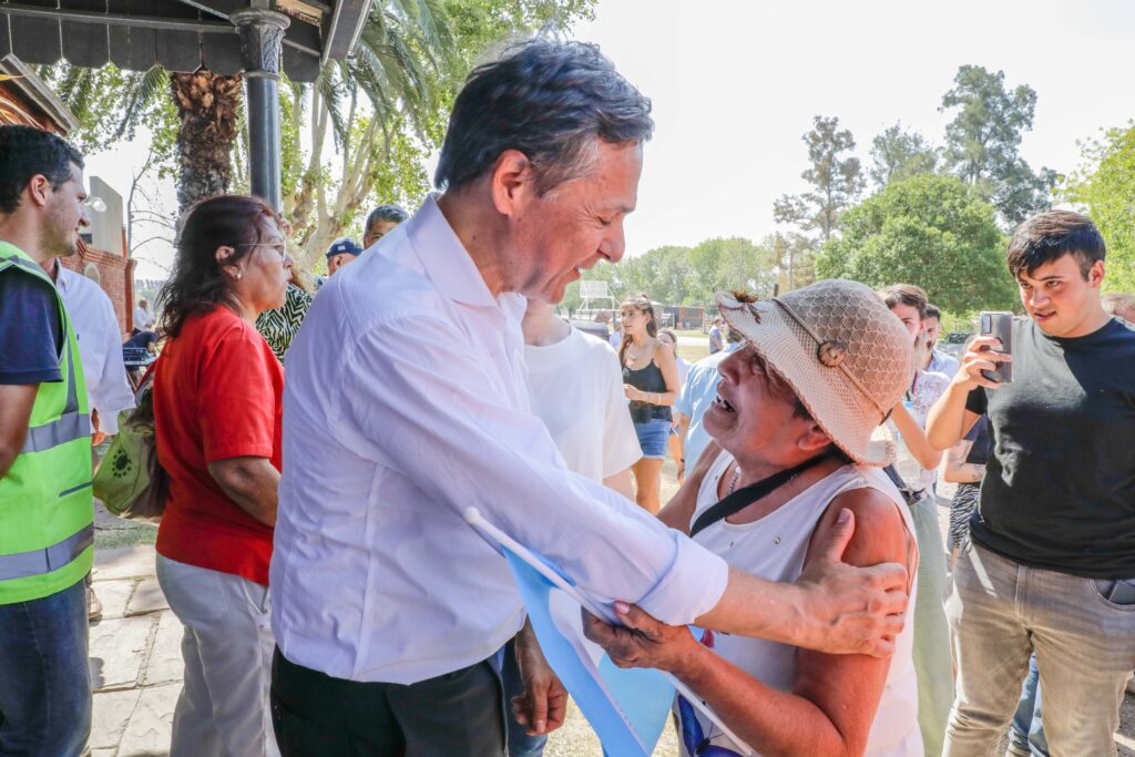 El ministro de Transporte de la Nación dijo que el tren de pasajeros Retiro-Palmira tardará 28 horas