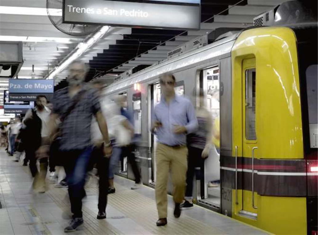 Mañana habrá paro de subtes de 13 a 16