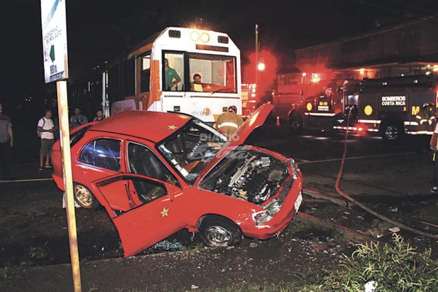 Costa Rica: Chocar contra tren sería motivo para perder licencia