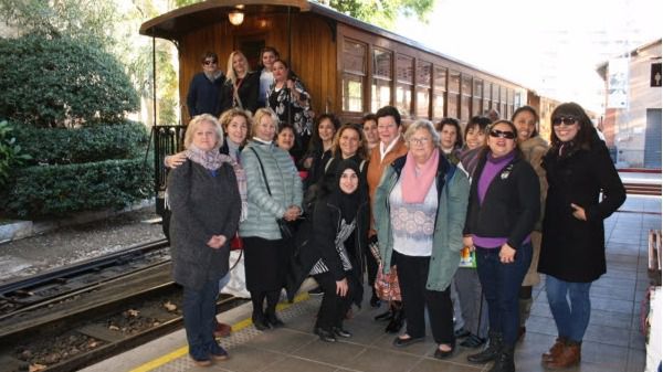 España: El Ferrocarril de Sóller colabora con los Centros de Servicios Sociales