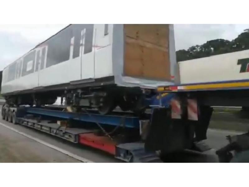 Ya está en Panamá el primer tren de la Línea 2 del Metro de Panamá