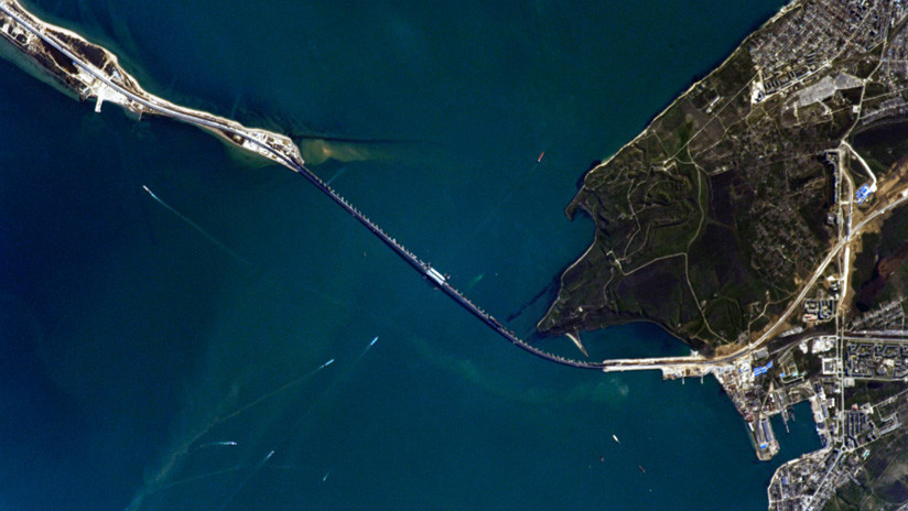 Cosmonauta ruso muestra imágenes del puente de Crimea tomadas desde la EEI