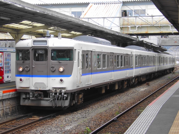 Japón: Un tren japonés se disculpa por salir del andén 25 segundos antes de la hora
