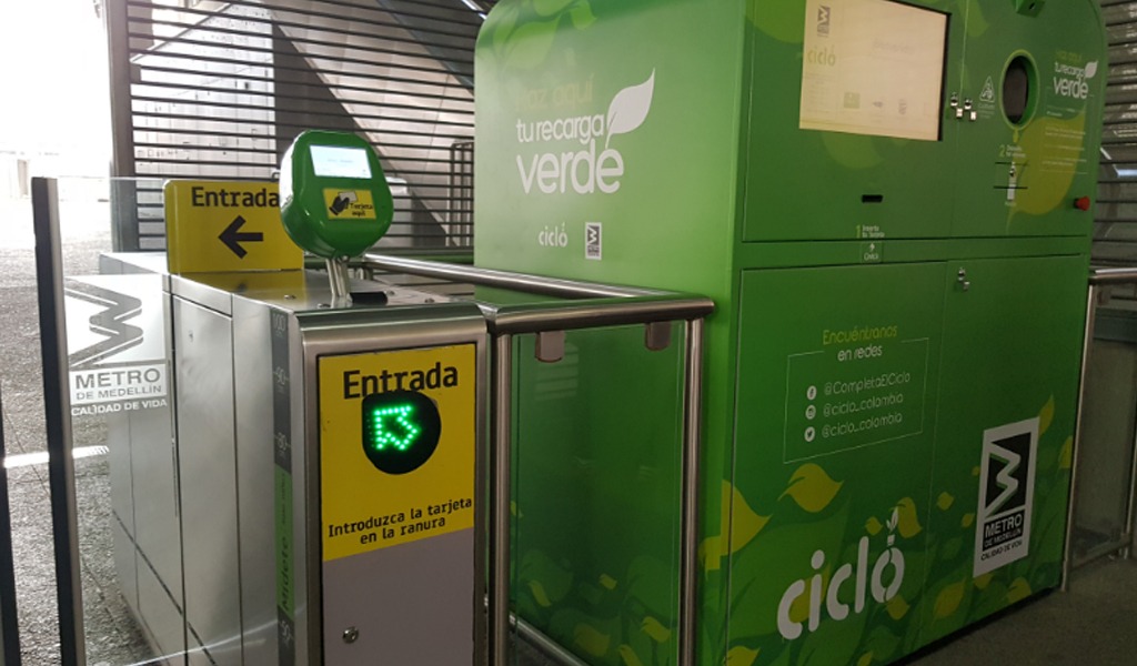 Colombia: Metro de Medellín promueve el reciclaje como método de pago