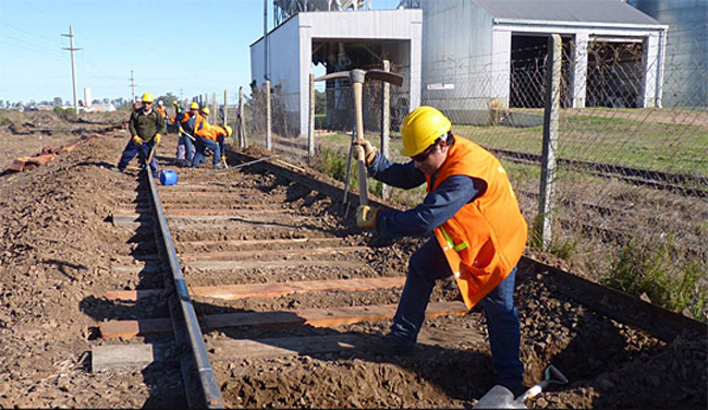 Paralizaron las obras de mejoras en vías ferroviarias