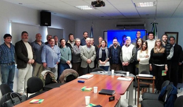 Recuperar el ramal entre Carmen de Patagones y Bahía Blanca para impulsar el transporte de cargas en la región