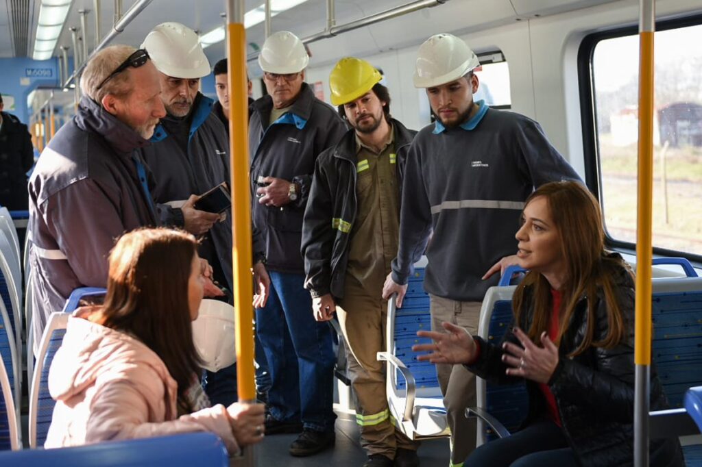 Vidal supervisó la instalación del sistema de frenado automático para trenes en Lomas de Zamora