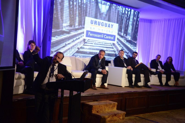 Urgencia por cargas de UPM hace que gobierno no elija «solución más económica» para el tren