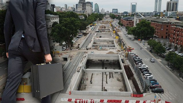 Ganadores en plena crisis: qué empresas se perfilan para los mega proyectos de obra pública