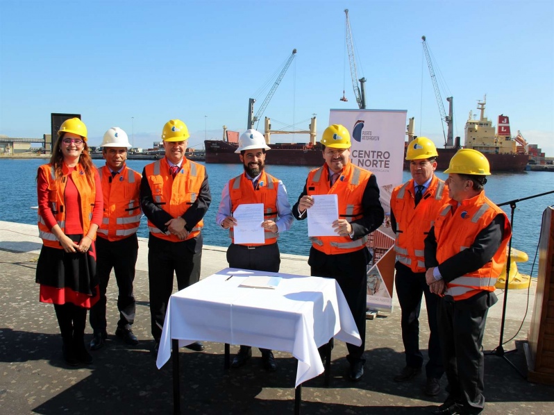 Puerto Antofagasta: Gobierno Regional firma convenio FEPASA