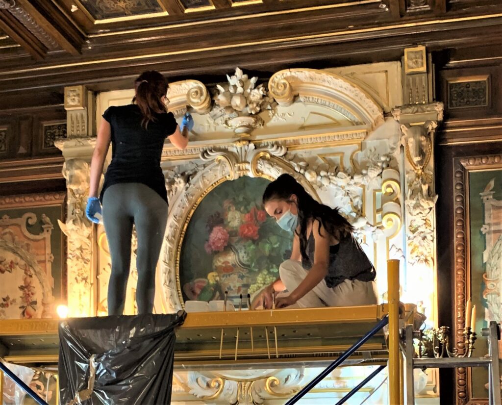 Campaña de restauración en la Fundación de los Ferrocarriles Españoles