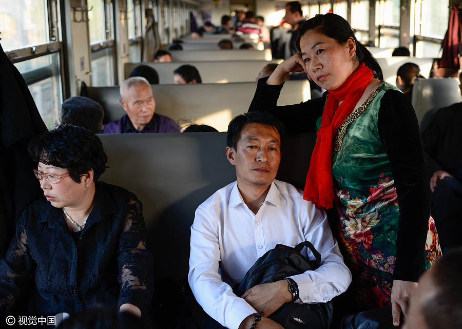China: Adiós al viejo tren verde de Hebei