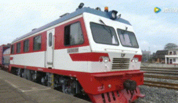 China presenta el primer tren de “extinción de incendios”