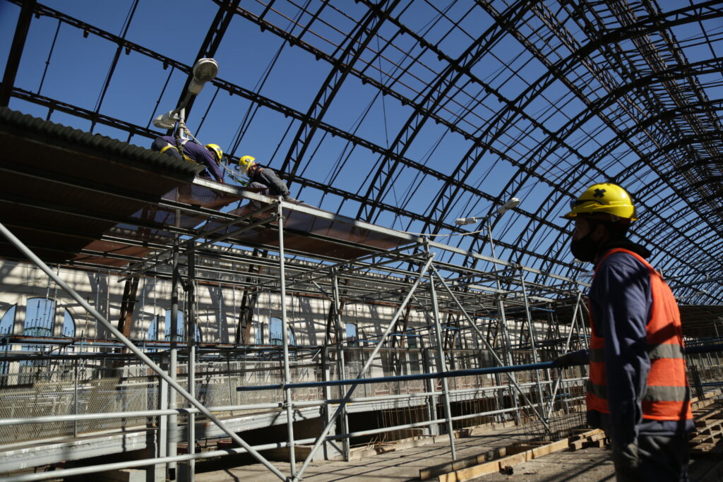 Trenes Argentinos Infraestructura comenzó con la recuperación de la estación La Plata