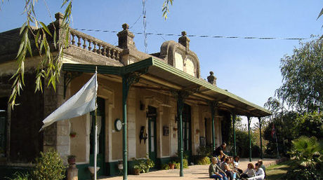 Venezuela: Almorzar en el andén de una antigua estación