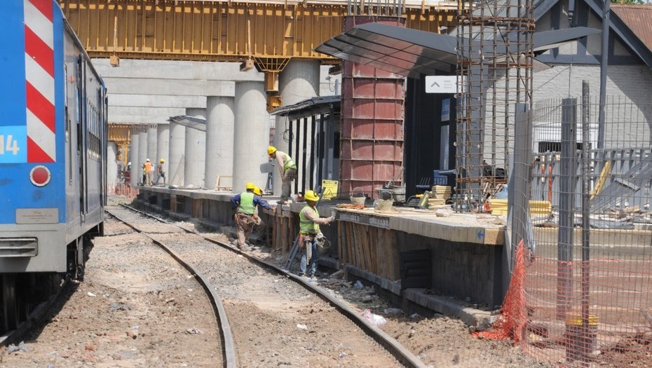 Avanza el viaducto en el tren San Martín: habrá 11 barreras menos y abrirán calles