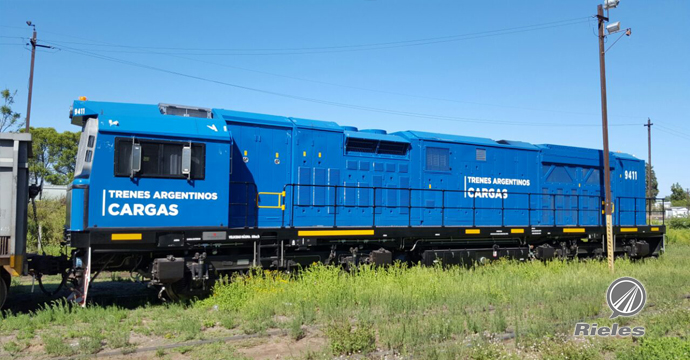 Nuevas locomotoras en etapa de pruebas.