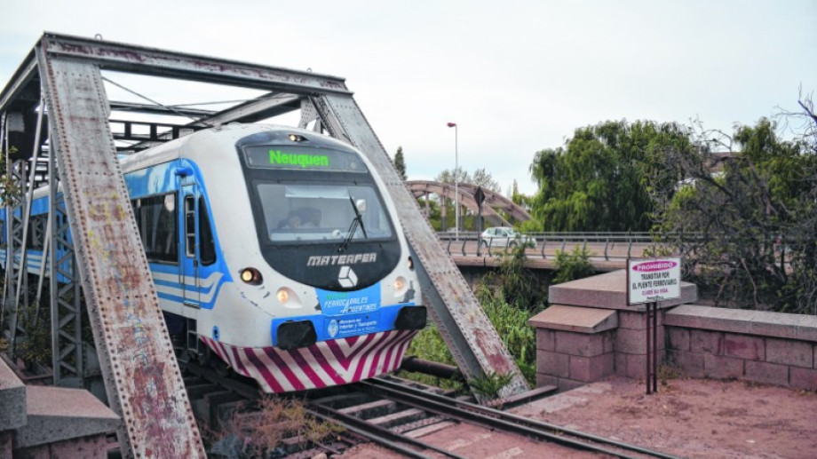 Aeropuerto, terminal y calle Godoy son las nuevas estaciones del Tren del Valle