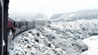 El tren turístico La Trochita funcionará tres días a la semana durante el invierno