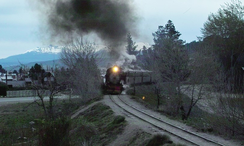 Se aflojaron los rieles de las vías de La Trochita