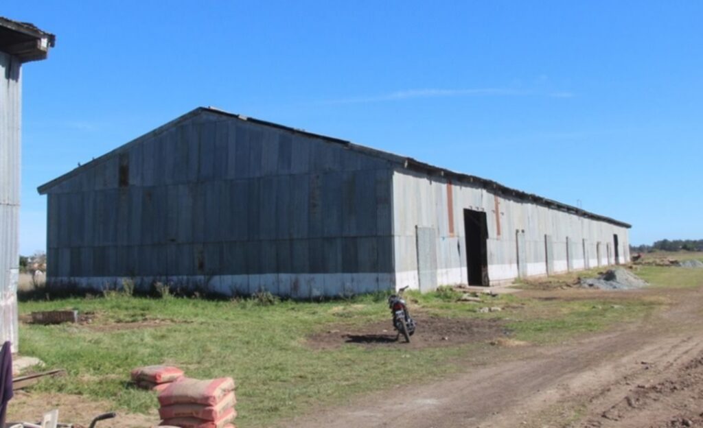 Acondicionan los galpones del ferrocarril en Lobería