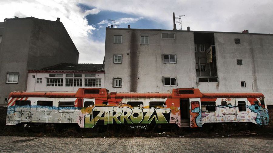 España: Se llevan uno de los vagones del viejo «camello»