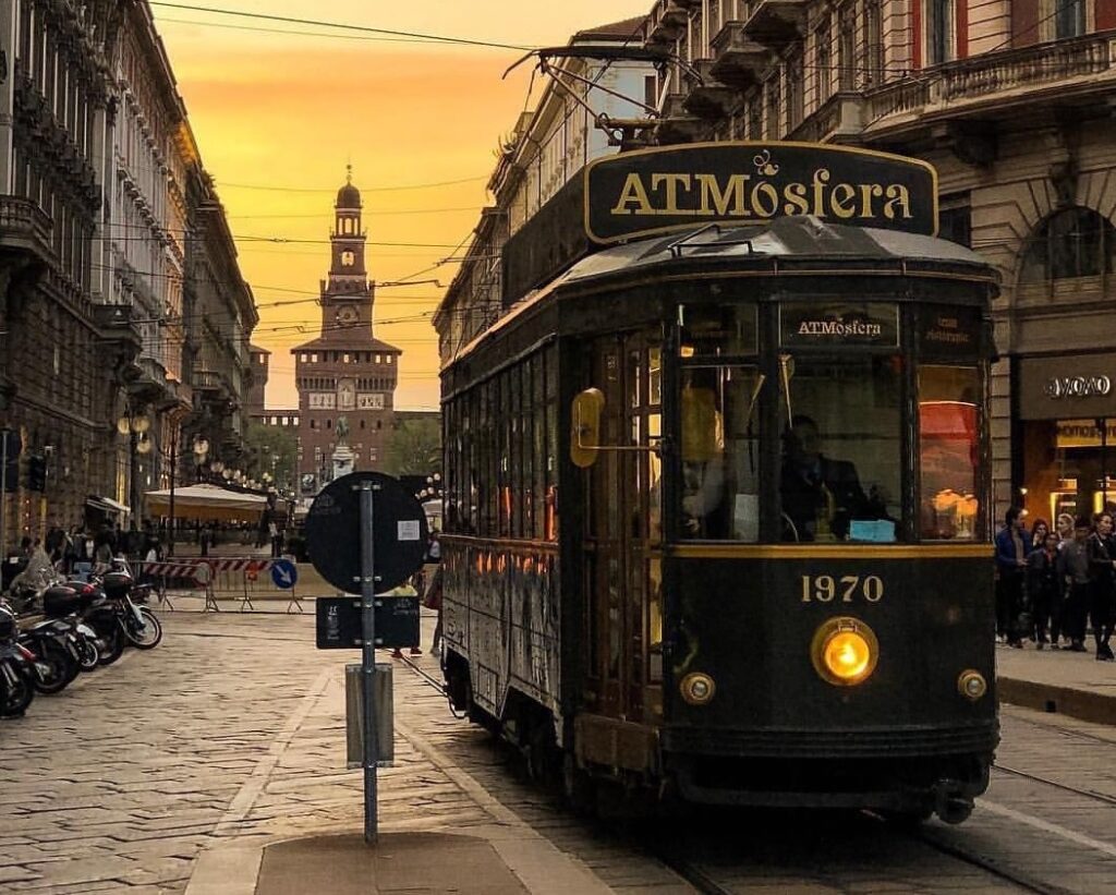 Italia: El local más chic para comer en Milán es en realidad un tranvía (e Instagram lo sabe)