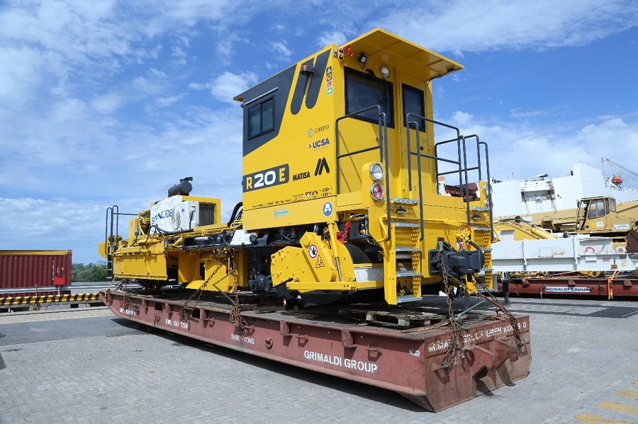 Con nueva maquinaria, la capacidad de construcción de vías de ferrocarril se triplicó en los últimos dos años