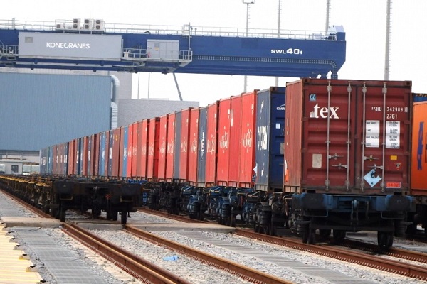 Puerto de Valencia obtiene buenos resultados al impulsar el uso del ferrocarril