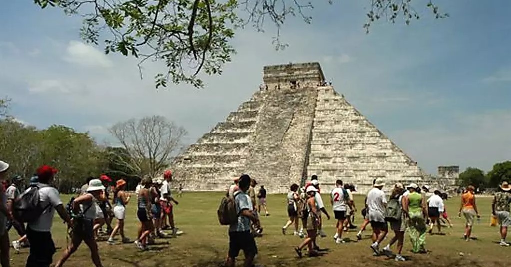México buscará unir por tren la zona maya para potenciar el turismo