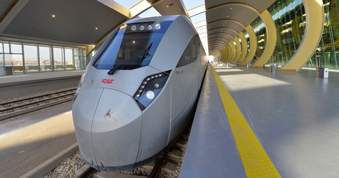 Arabia Saudí prueba los trenes para el nuevo servicio de pasajeros en la Línea Norte-Sur